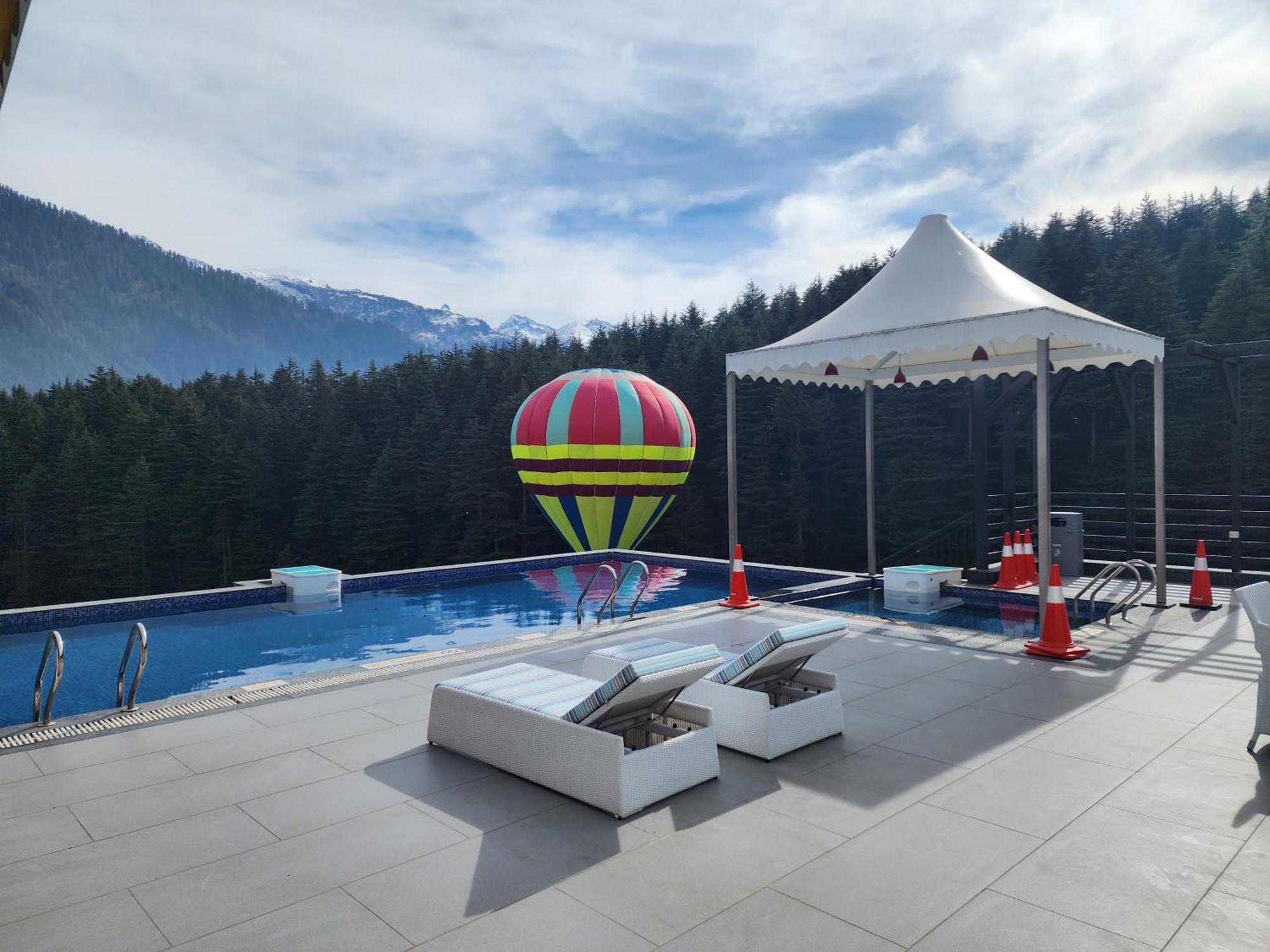 The Orchard Greens Resort - A Centrally Heated Property Manāli Zewnętrze zdjęcie
