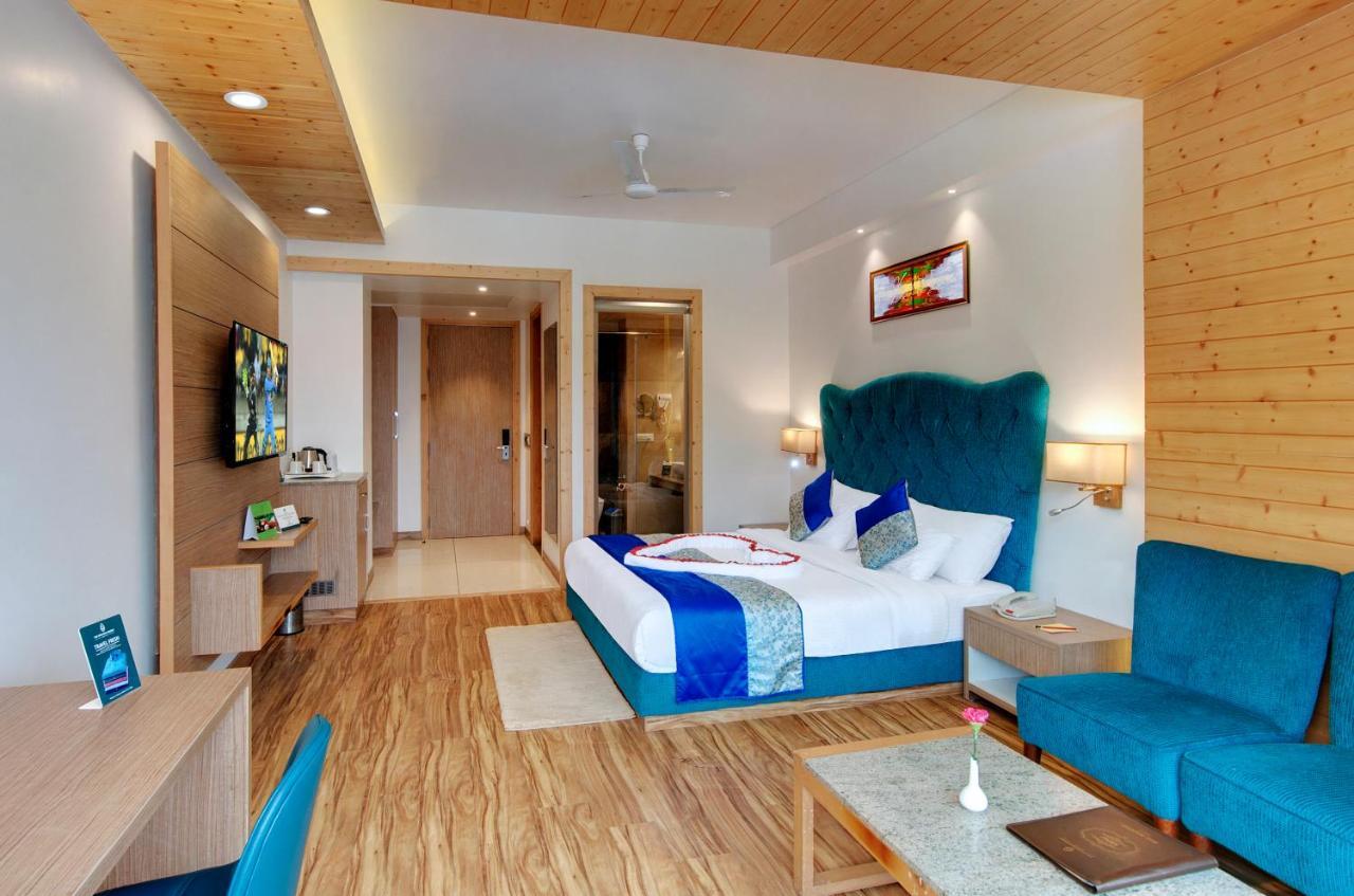 The Orchard Greens Resort - A Centrally Heated Property Manāli Zewnętrze zdjęcie