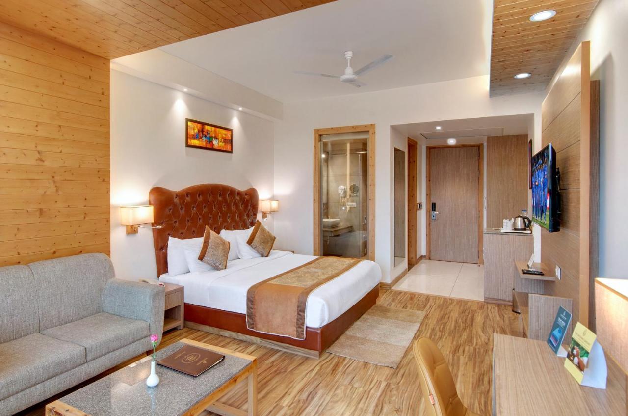 The Orchard Greens Resort - A Centrally Heated Property Manāli Zewnętrze zdjęcie